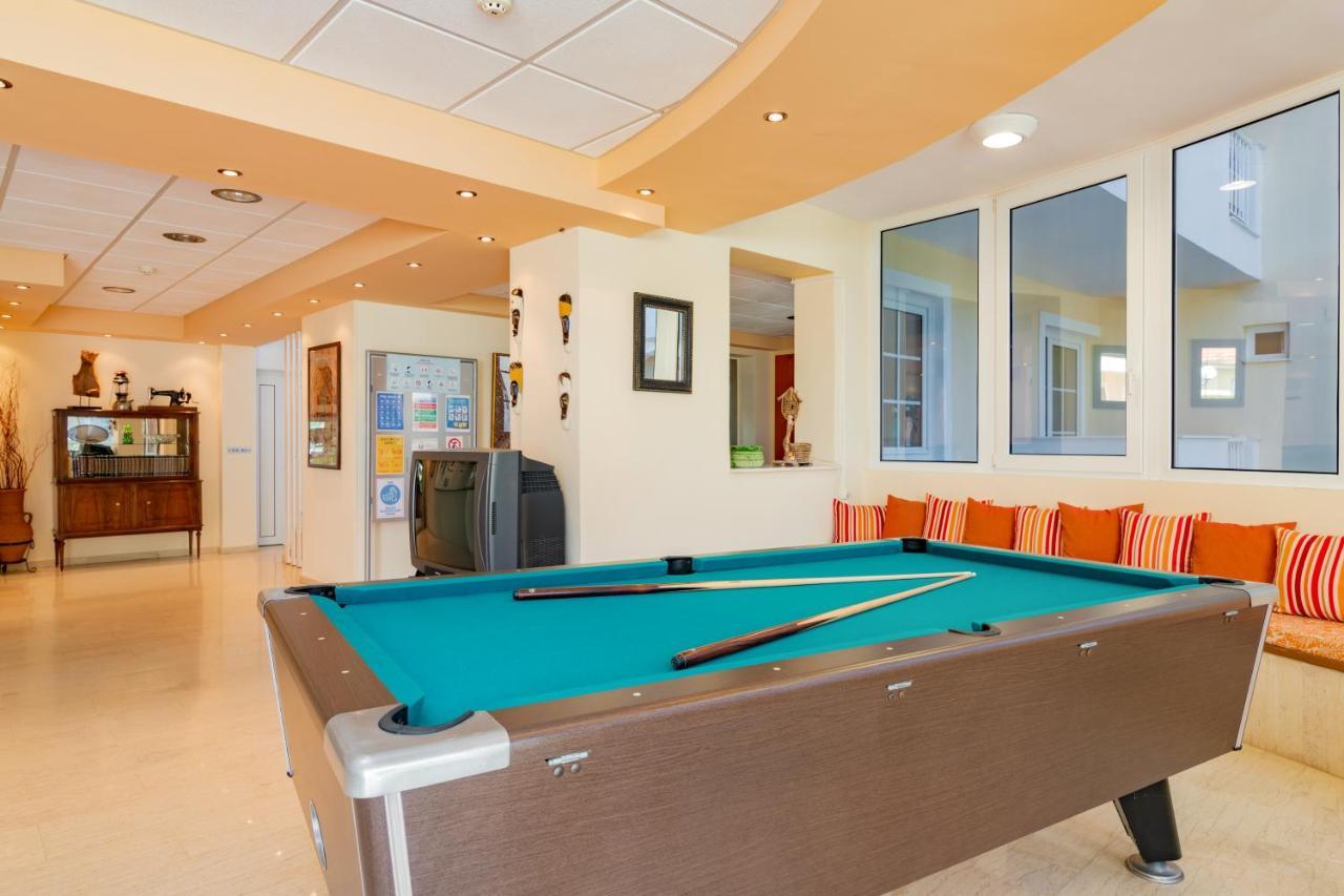 Garden Village Aparthotel 2*