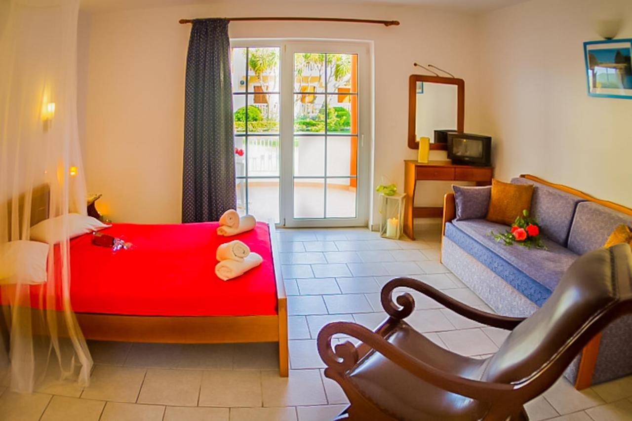 Hotel apartamentowy Garden Village